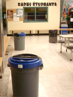 poubelle compartimentée pour recyclage et déchets